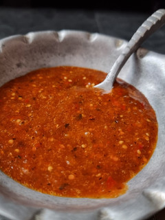 Una foto de Salsa de tomate y chiles secos