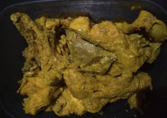 Bagaimana Membuat Ayam ungkep bumbu kuning, Bikin Ngiler