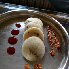 A picture of Masala rawa idli.