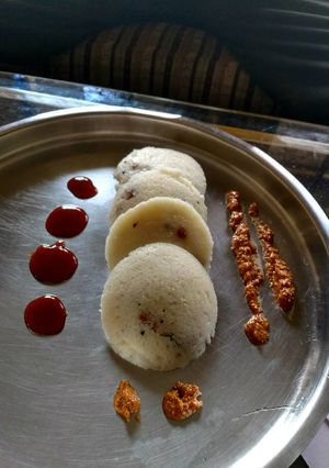 A picture of Masala rawa idli.