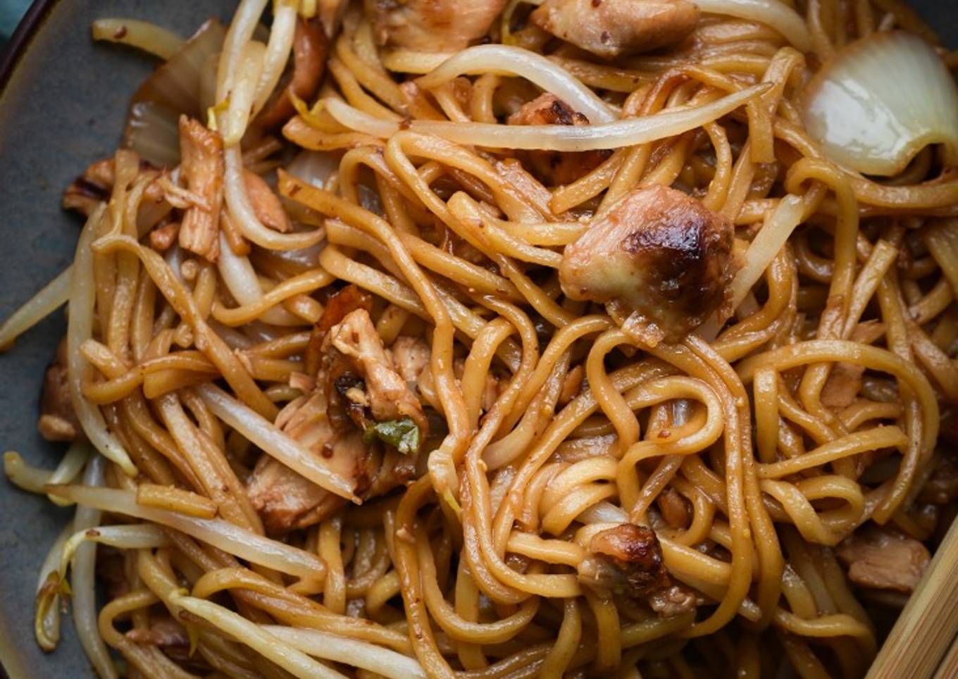 Teriyaki Chicken Chow Mein