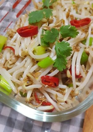 A picture of Stir-fry Bean Sprouts.