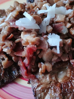 Una foto de Gurumelos a la plancha con jamón