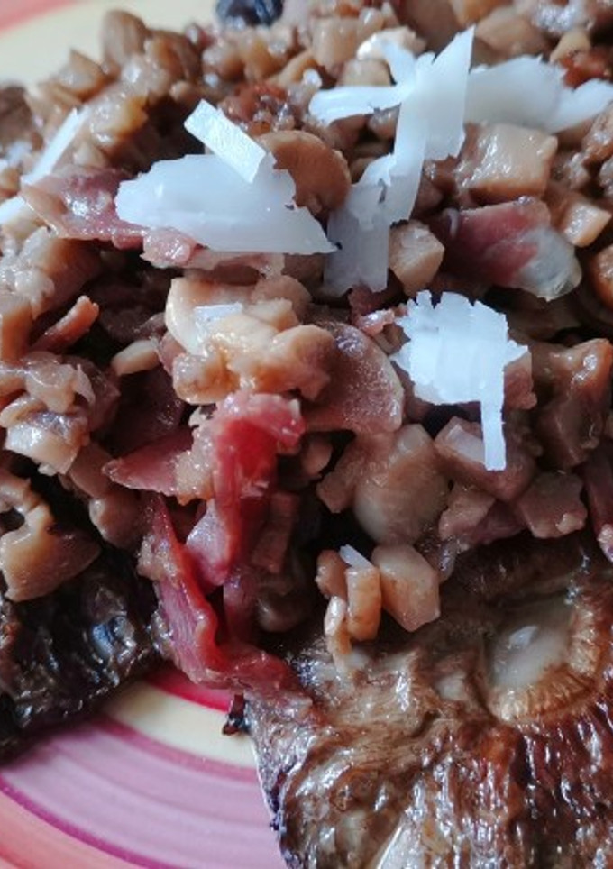 Una foto de Gurumelos a la plancha con jamón