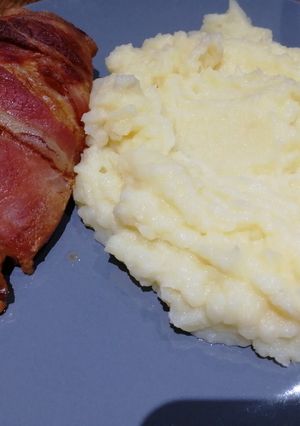 Bacon-be tekert csirkemell recept fotója