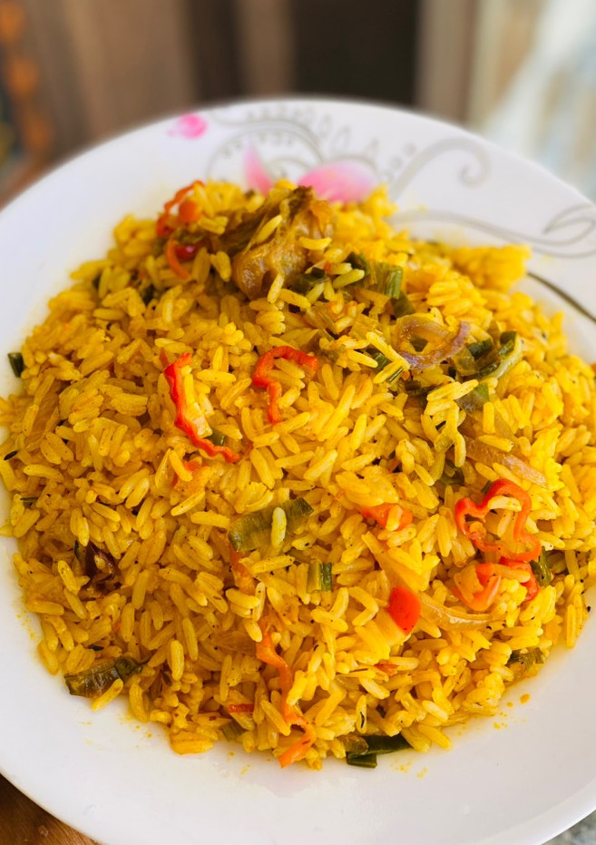 A picture of Jollof rice.