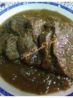 Una foto de Morcillo de ternera encebollado