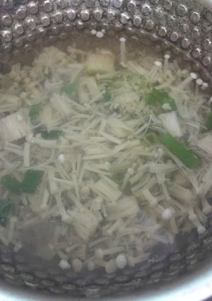 Foto resep Sayur Bening Jamur Enoki