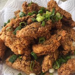 A picture of Salt and Pepper Chicken Ribs.