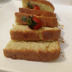 A picture of Lime orange drizzle cake.