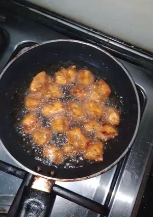 A picture of Chicken tender pops.