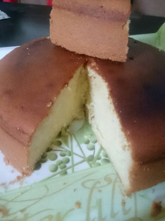 A picture of Vanilla cake# authormarathon.