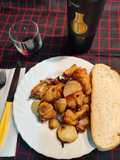 Alitas al horno con patatas y cebolla