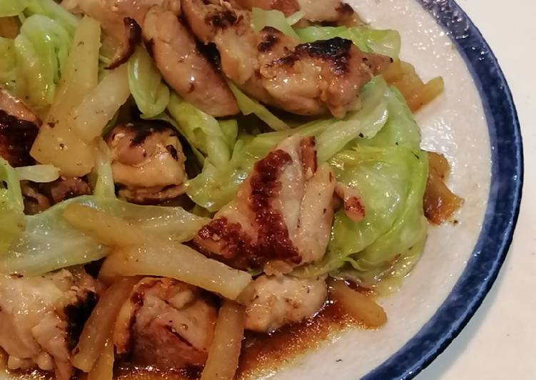 Cara Gampang Menyajikan Tumis Ayam Shiokoji dengan Kubis dan Lobak Sederhana