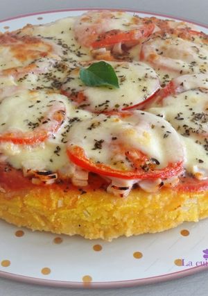 Une photo de Pizza de Polenta                                       #tomate