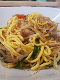 Una foto de Noodles con panceta sin gluten