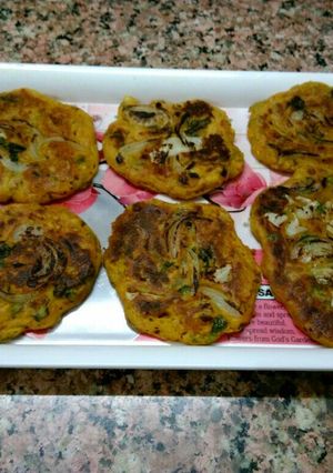A picture of Mix veg pancake.