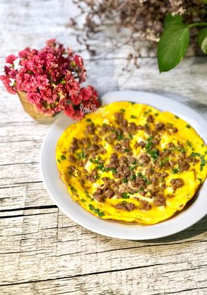 Hình của món Trứng Gà Chiên Thịt Bò.