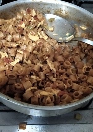 صورة لوصفة مكرونة بالخضار (مكرونة العشر دقائق)