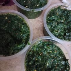 A picture of Mint chutney.