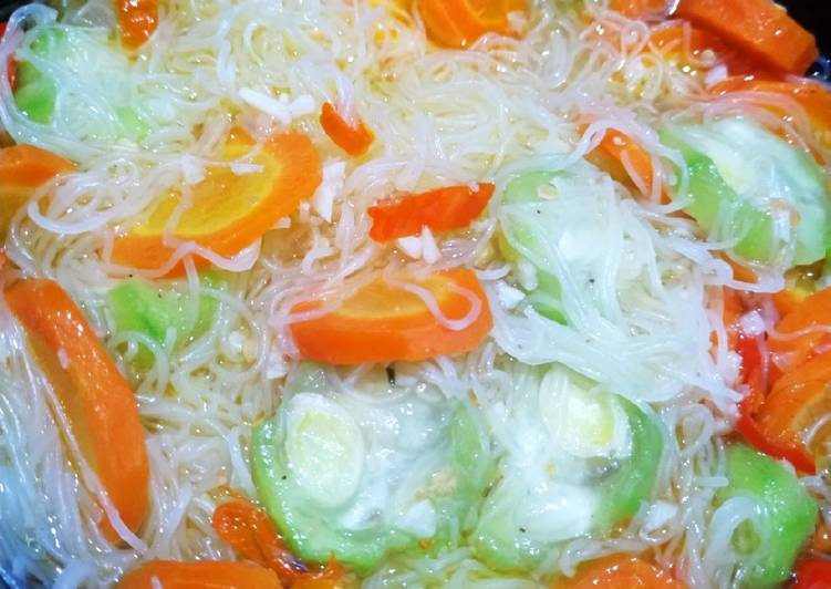 Soup bihun oyong wortel