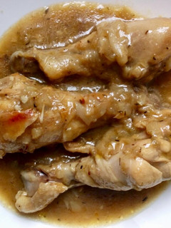 Una foto de Jamoncitos de pollo al palo cortado
