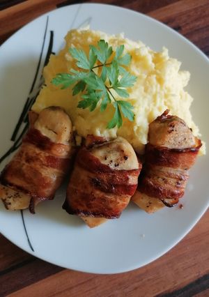 Bacon-be göngyölt csirkemell falatkák recept fotója