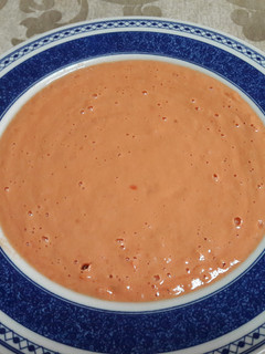Una foto de 🇪🇸"Salmorejo español" con aloe vera sin gluten vegano 🍅