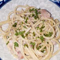 Una foto de Macarron con crema de leche