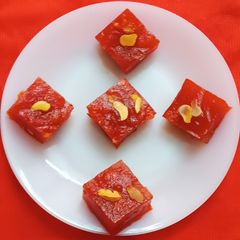 A picture of Bombay Karachi Halwa.