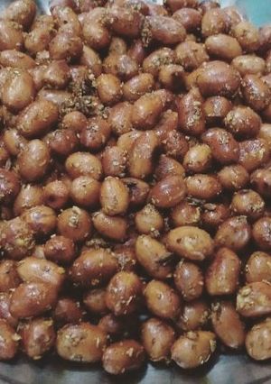 A picture of Crunchy coriander flavoured peanut.