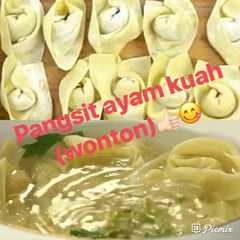 รูปของ Pangsit ayam kuah (wonton) made by mami ael😍