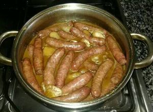 Foto principal de Salchichas frescas al vino blanco
