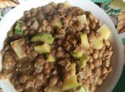 Uma foto de lentilha sopa