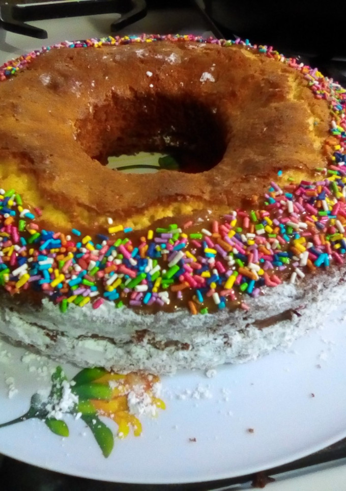 Una foto de Torta de limón como rosca🍋ԅ⁠(⁠ ͒⁠ ⁠۝ ͒⁠ ⁠)⁠ᕤ