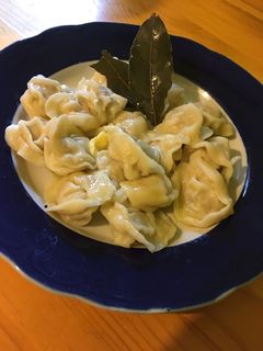 Pelmenyi (Orosz, hússal töltött tészta) recept fotója