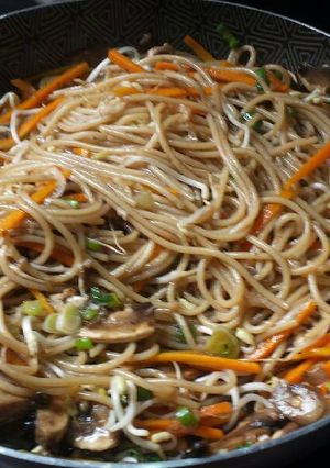 Una foto de Fideos thai