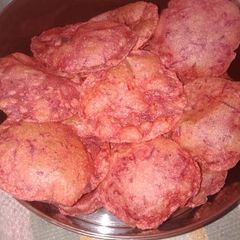 A picture of Beetroot puri.