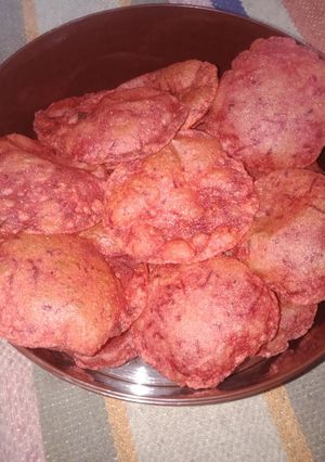 A picture of Beetroot puri.