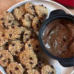 Une photo de Mini Cookies Flocon d’avoine, Banane et Pépites de chocolat 🍌🍪Rapide