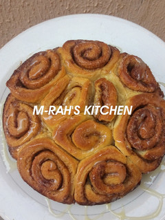 Cinnamon roll ainihin hoton girkin
