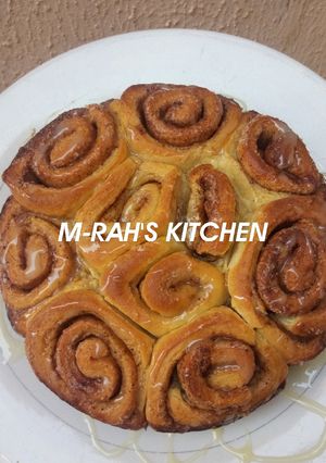 Cinnamon roll ainihin hoton girkin