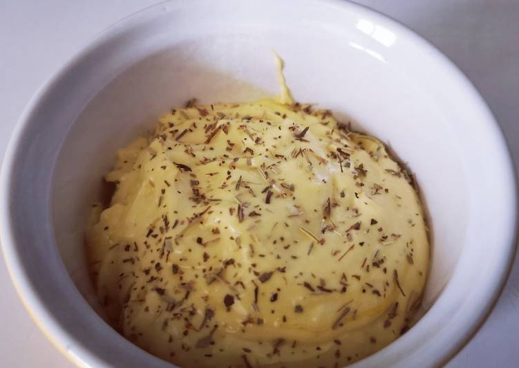 Voici la recette Mayonnaise aïoli spécial