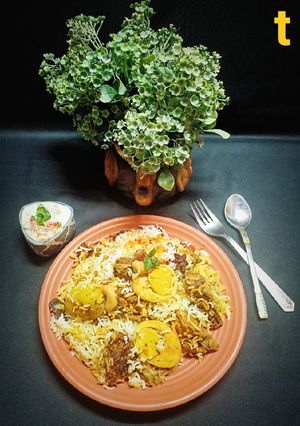শাহী চিকেন বিরিয়ানি (shahi chicken biryani recipe in Bengali) রেসিপির প্রধান ছবি