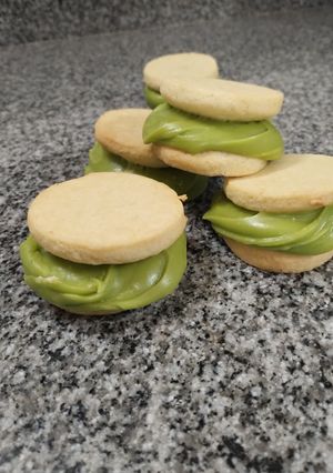 Una foto de Alfajor de yerba mate
