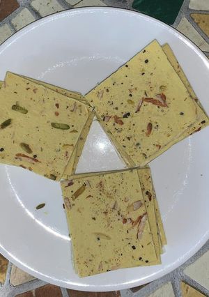 હલવો (Halwo Recipe in Gujarati) રેસીપી મુખ્ય ફોટો