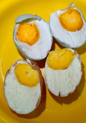 Foto resep Telur asin ayam dan bebek