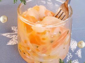 Une photo de Verrine de tartare Saint-Jacques et truite à la clémentine