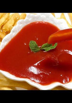 صورة لوصفة كاتشب بقشور الطماطم احسن من الجاهز 😋