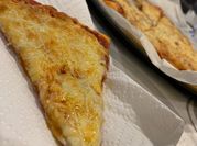Une photo de pizza chorizo